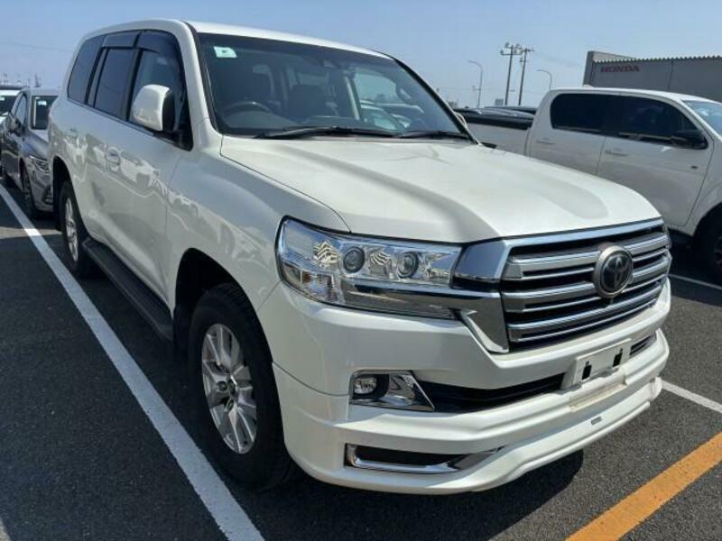 LAND CRUISER