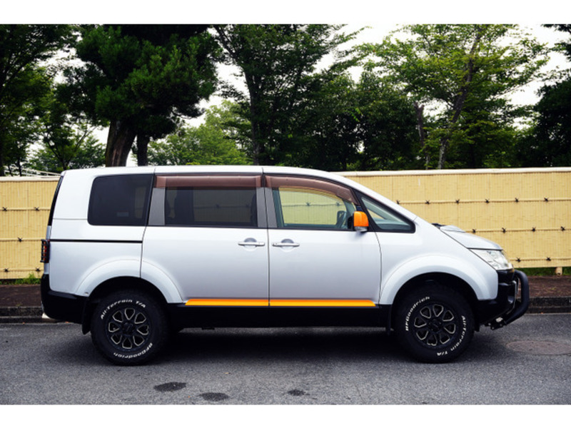DELICA D5