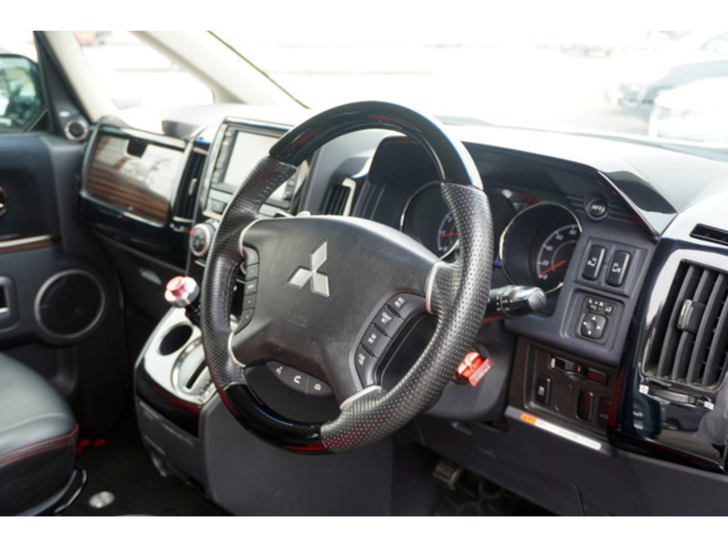 DELICA D5