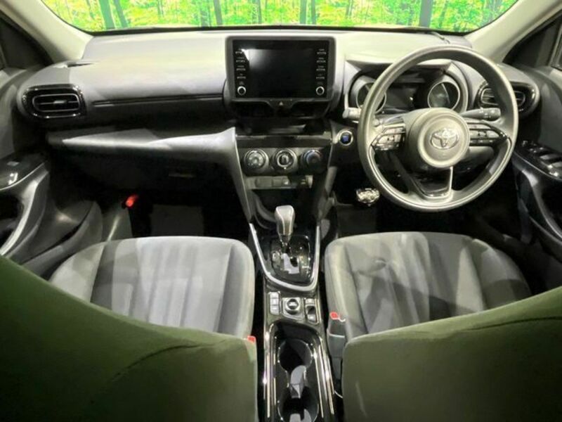 YARIS CROSS