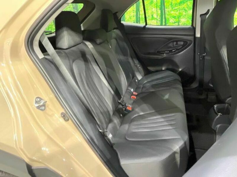 YARIS CROSS