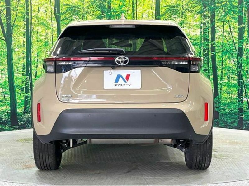 YARIS CROSS