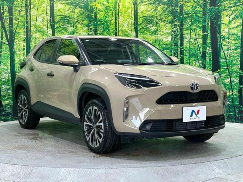 YARIS CROSS