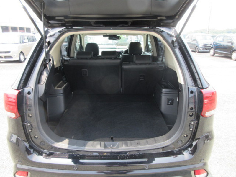OUTLANDER PHEV