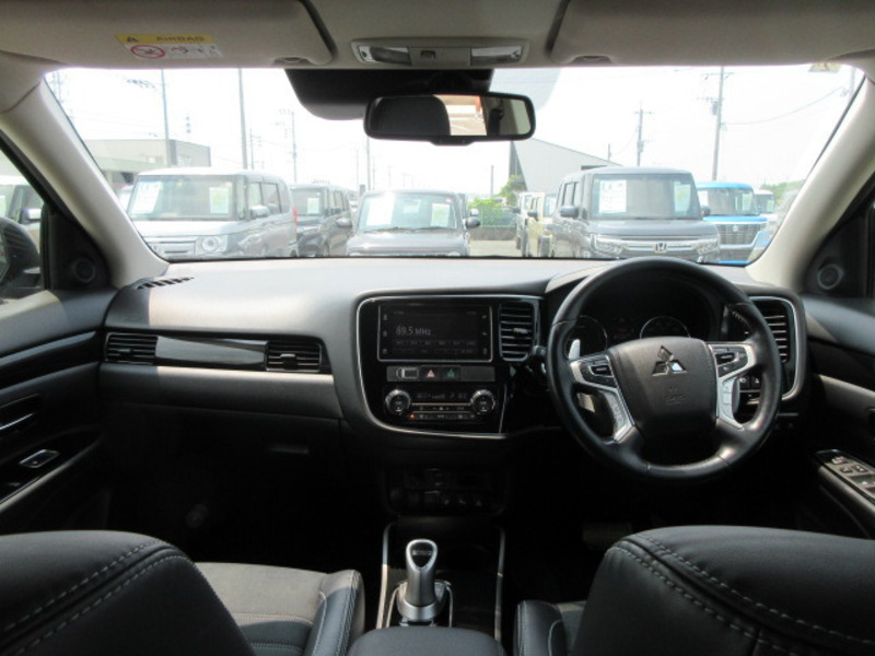 OUTLANDER PHEV