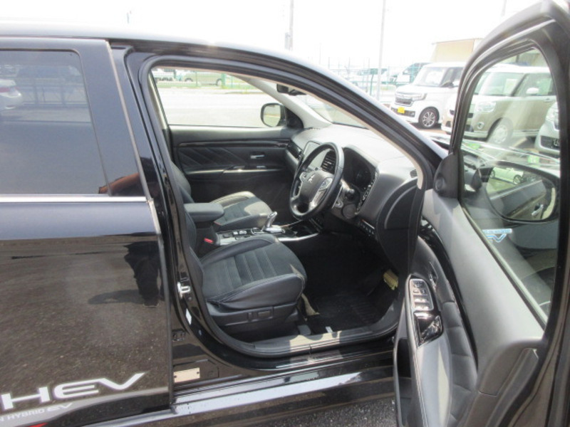 OUTLANDER PHEV