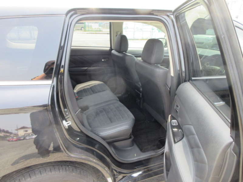 OUTLANDER PHEV