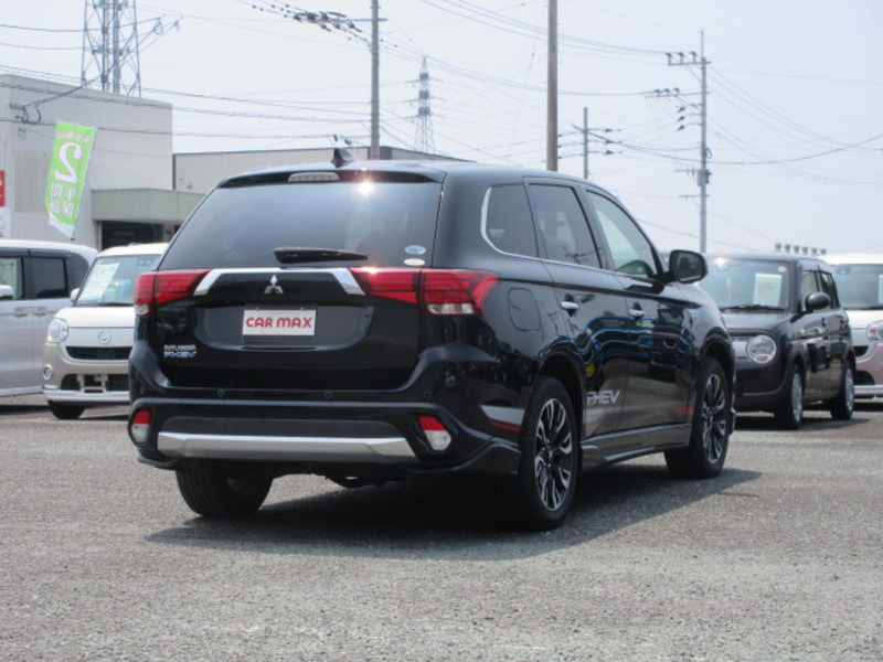 OUTLANDER PHEV