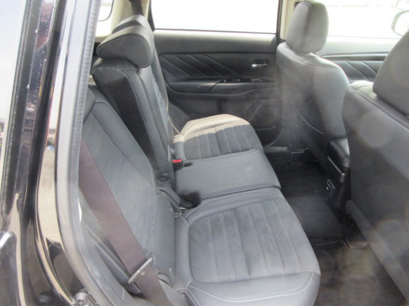 OUTLANDER PHEV