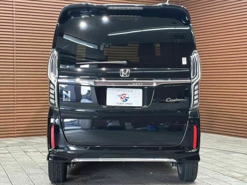 N BOX CUSTOM