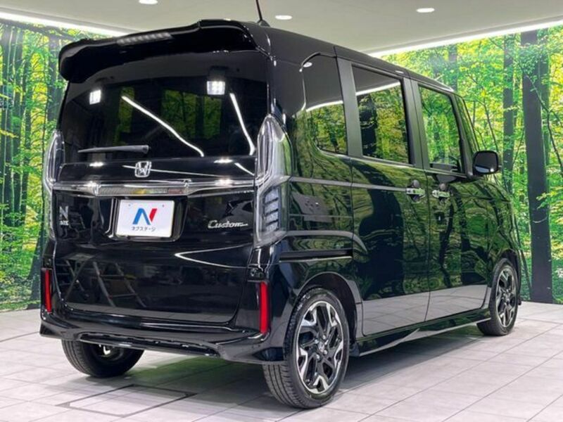 N BOX CUSTOM