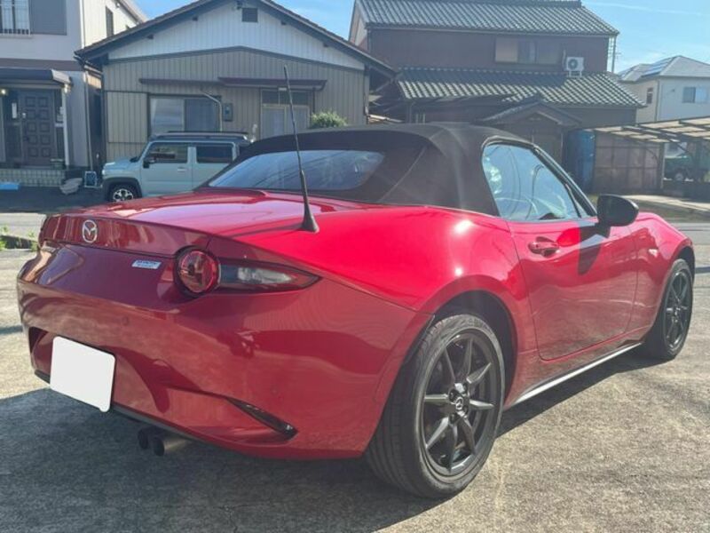 ROADSTER