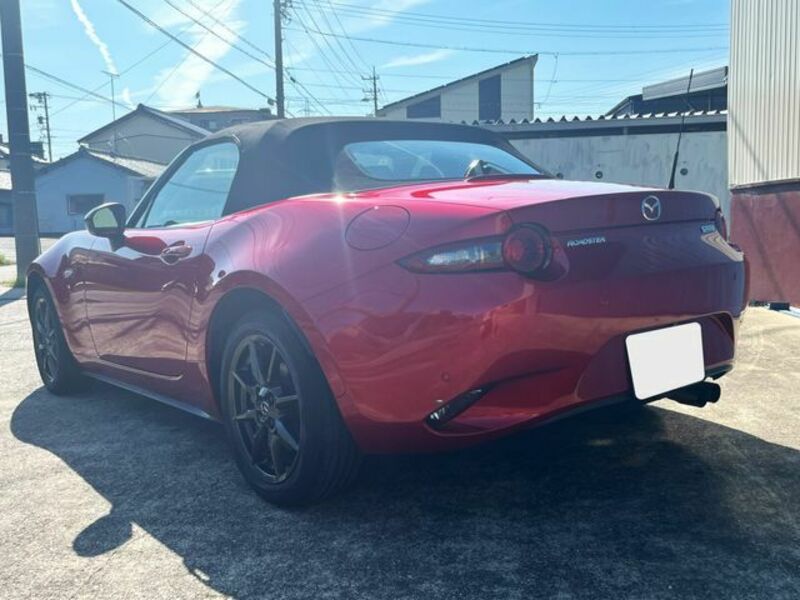 ROADSTER