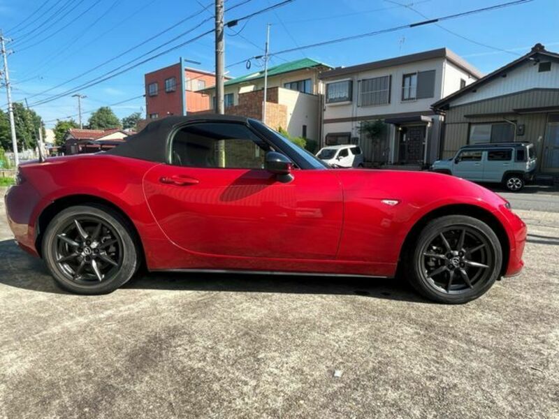 ROADSTER