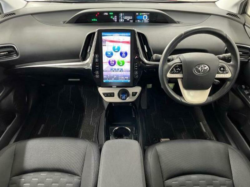 PRIUS PHV