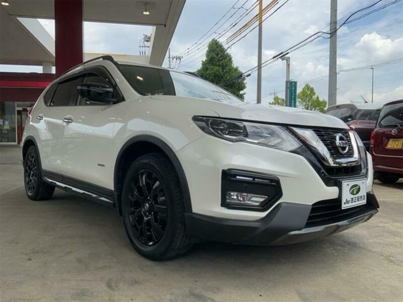 X-TRAIL