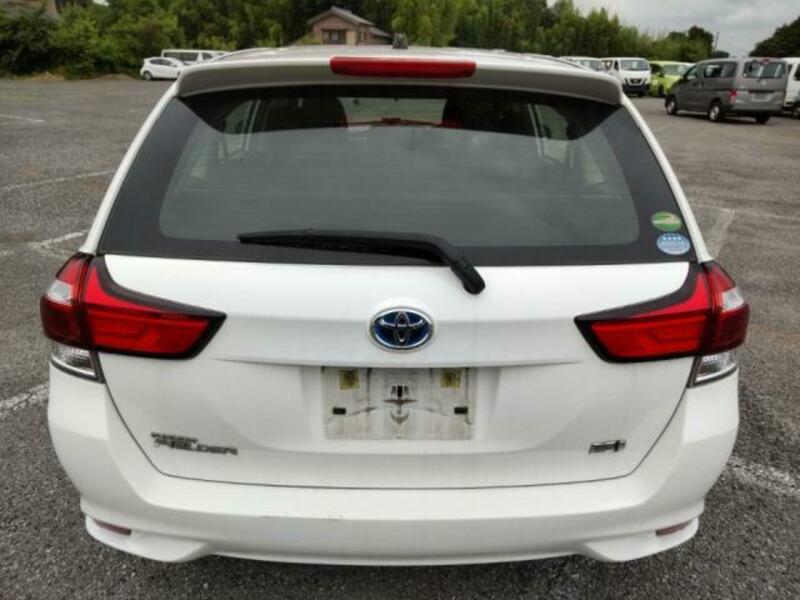 COROLLA FIELDER