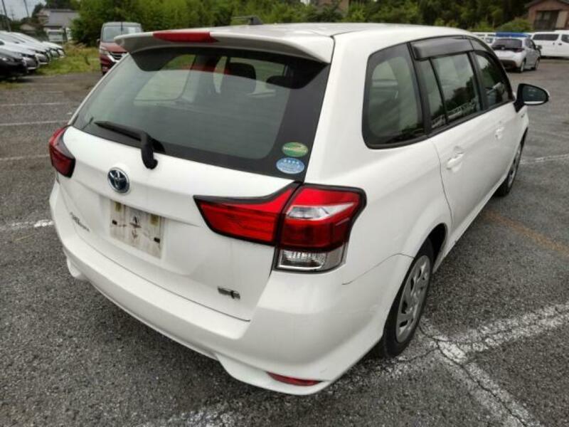 COROLLA FIELDER