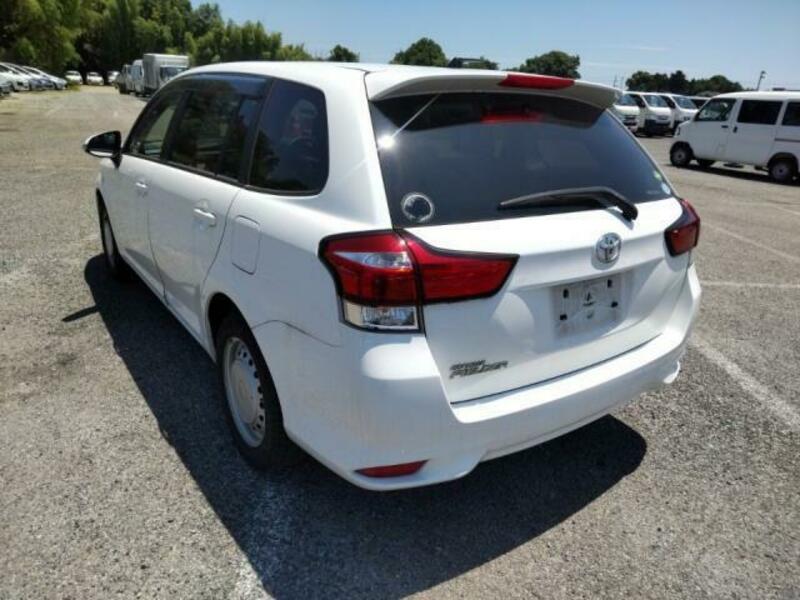 COROLLA FIELDER
