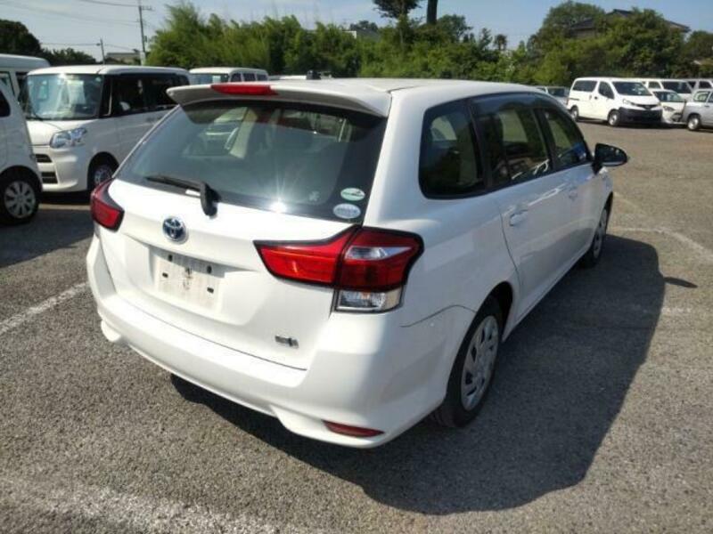 COROLLA FIELDER