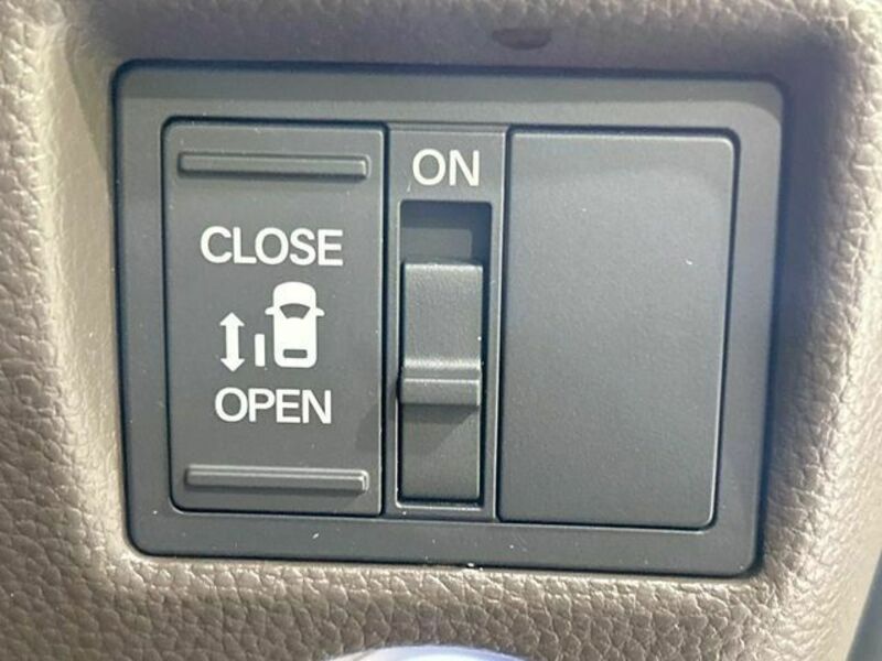 N BOX