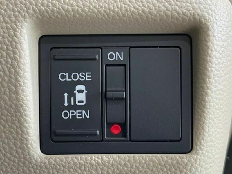 N BOX