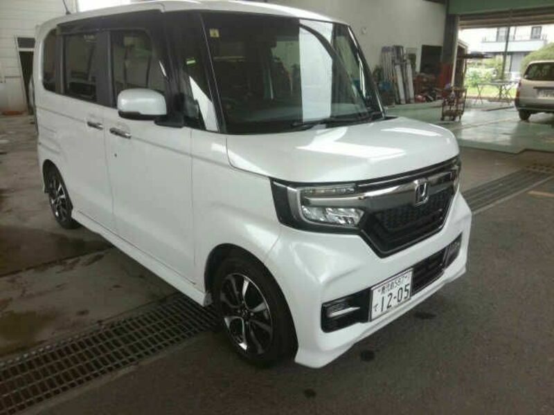 HONDA N BOX CUSTOM