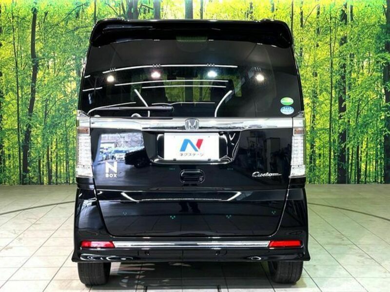 N BOX CUSTOM