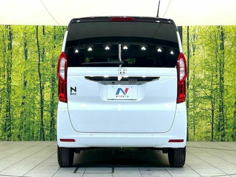 N BOX