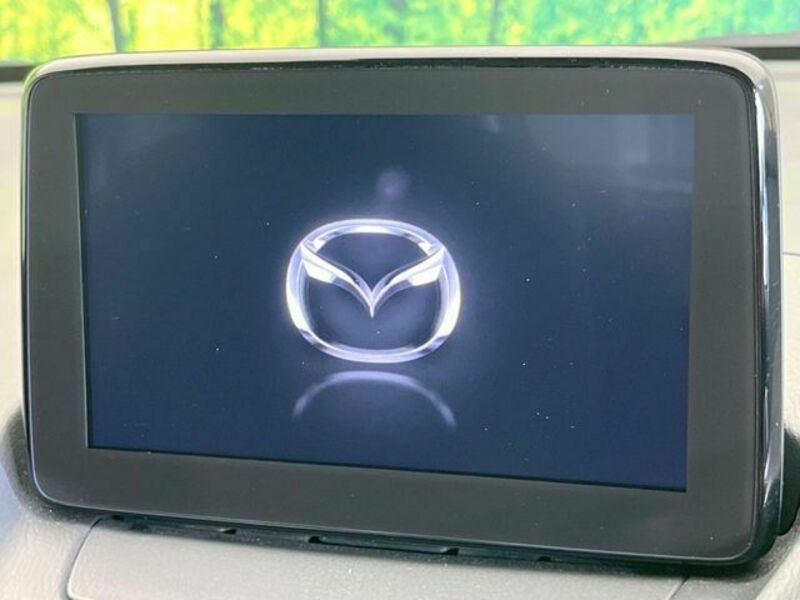 MAZDA2