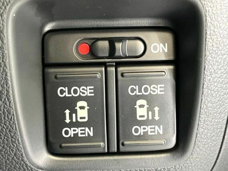 N BOX
