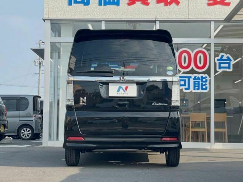 N BOX CUSTOM
