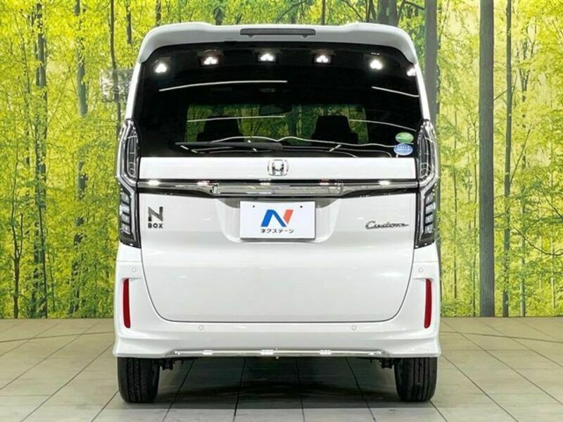 N BOX CUSTOM