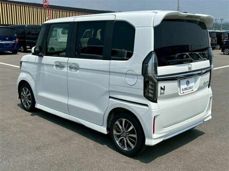 N BOX CUSTOM