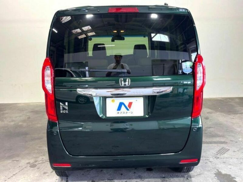 N BOX