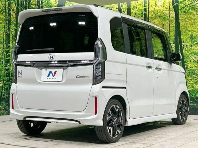N BOX CUSTOM