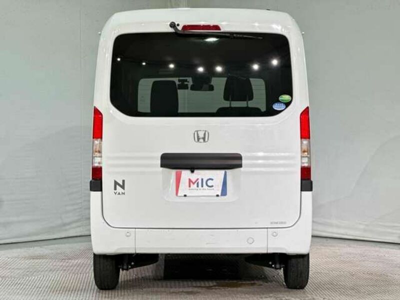 N-VAN