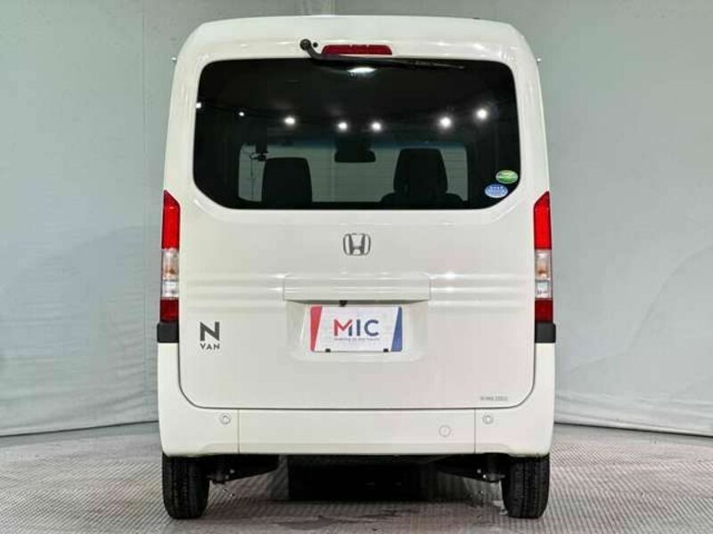 N-VAN