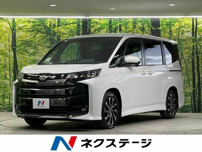 TOYOTA NOAH