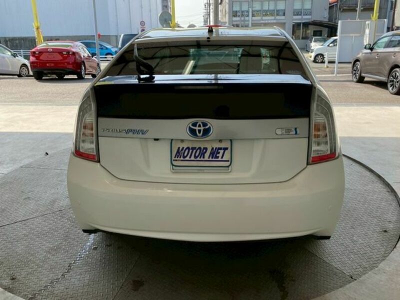 PRIUS PHV