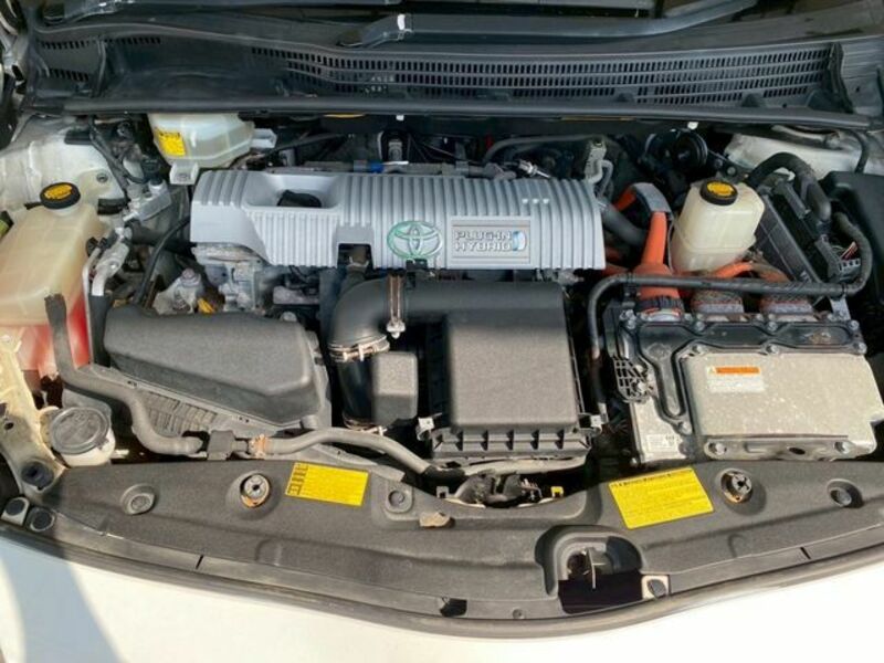 PRIUS PHV