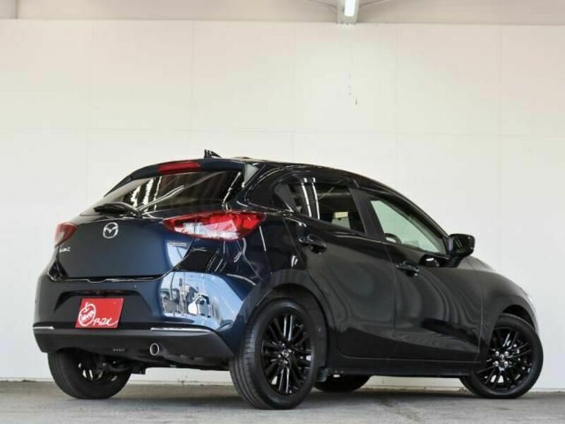 MAZDA2