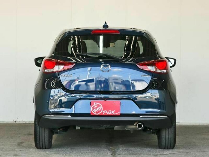 MAZDA2