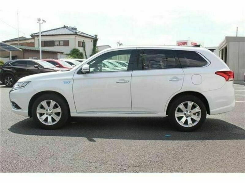 OUTLANDER PHEV