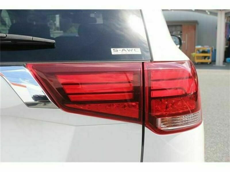 OUTLANDER PHEV