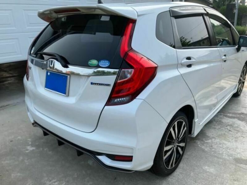 FIT HYBRID