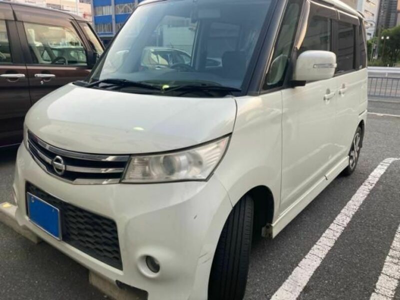 NISSAN ROOX