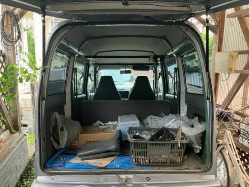 CLIPPER VAN