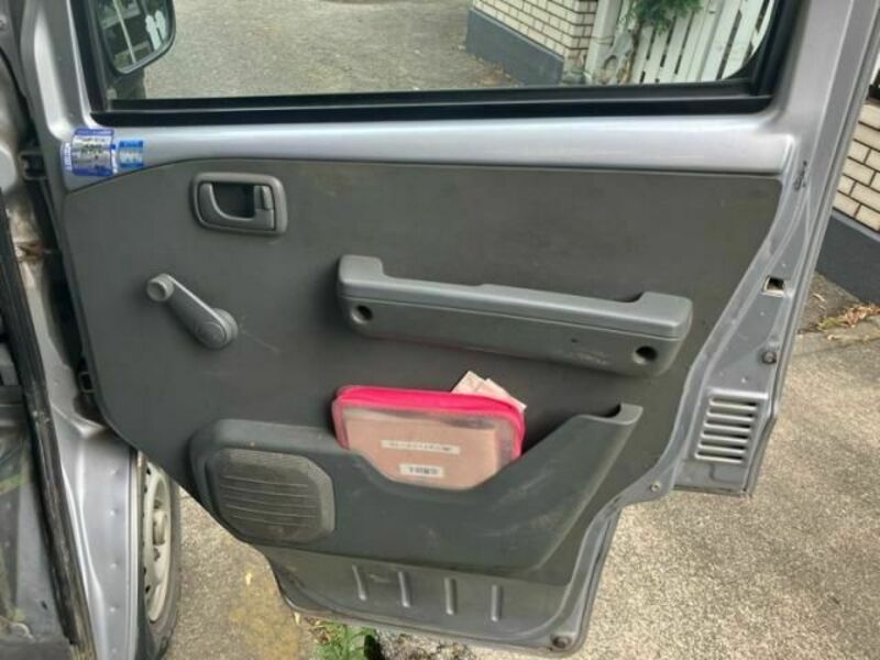 CLIPPER VAN