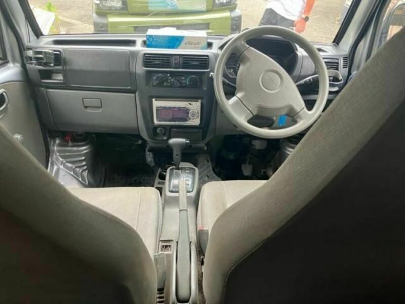 CLIPPER VAN